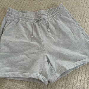 Aritzia TNA Terry Fleece Boyfriend Shorts